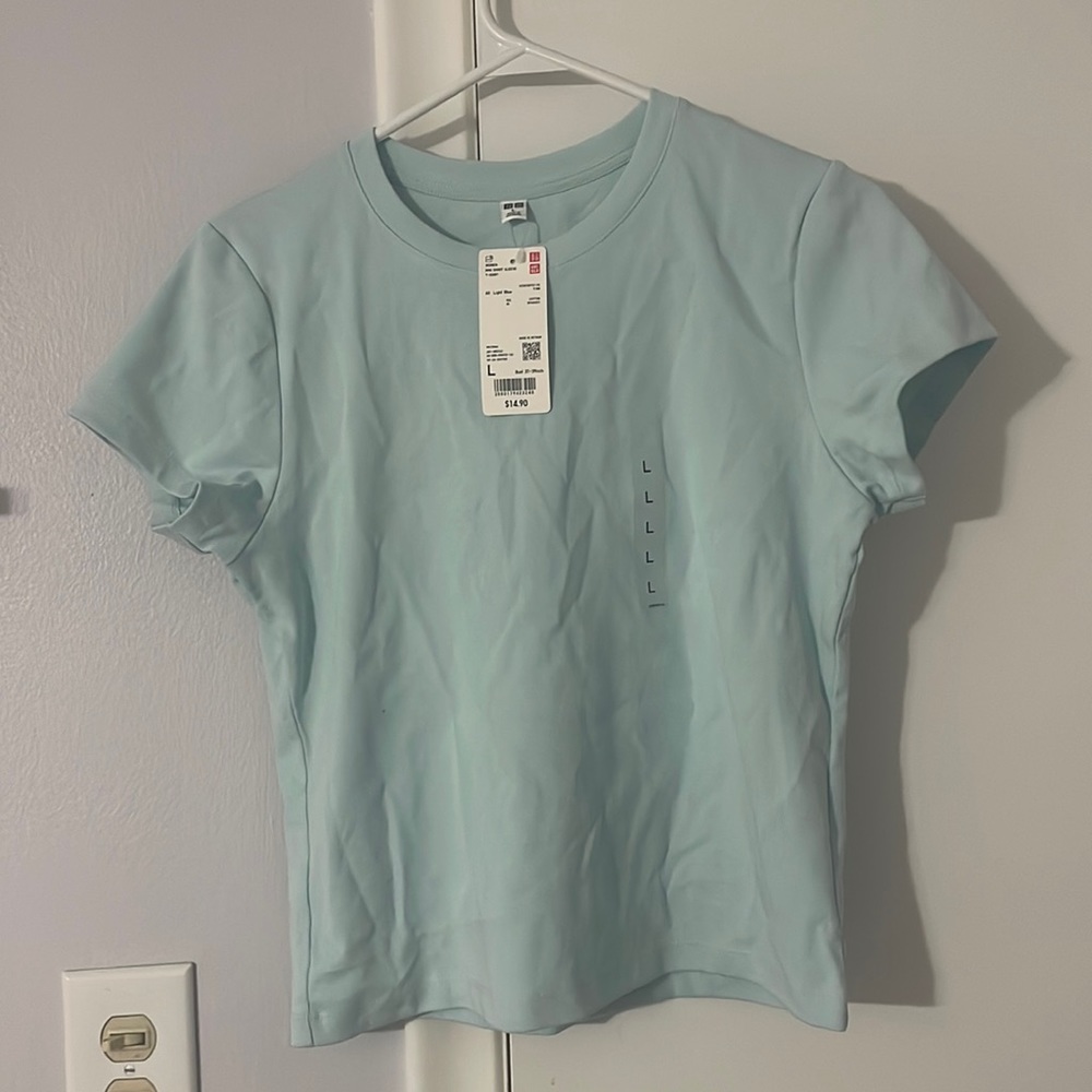 NWT Uniqlo Light Blue T-shirt